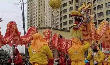 锣鼓喧天闹元宵 龙飞凤舞庆盛世